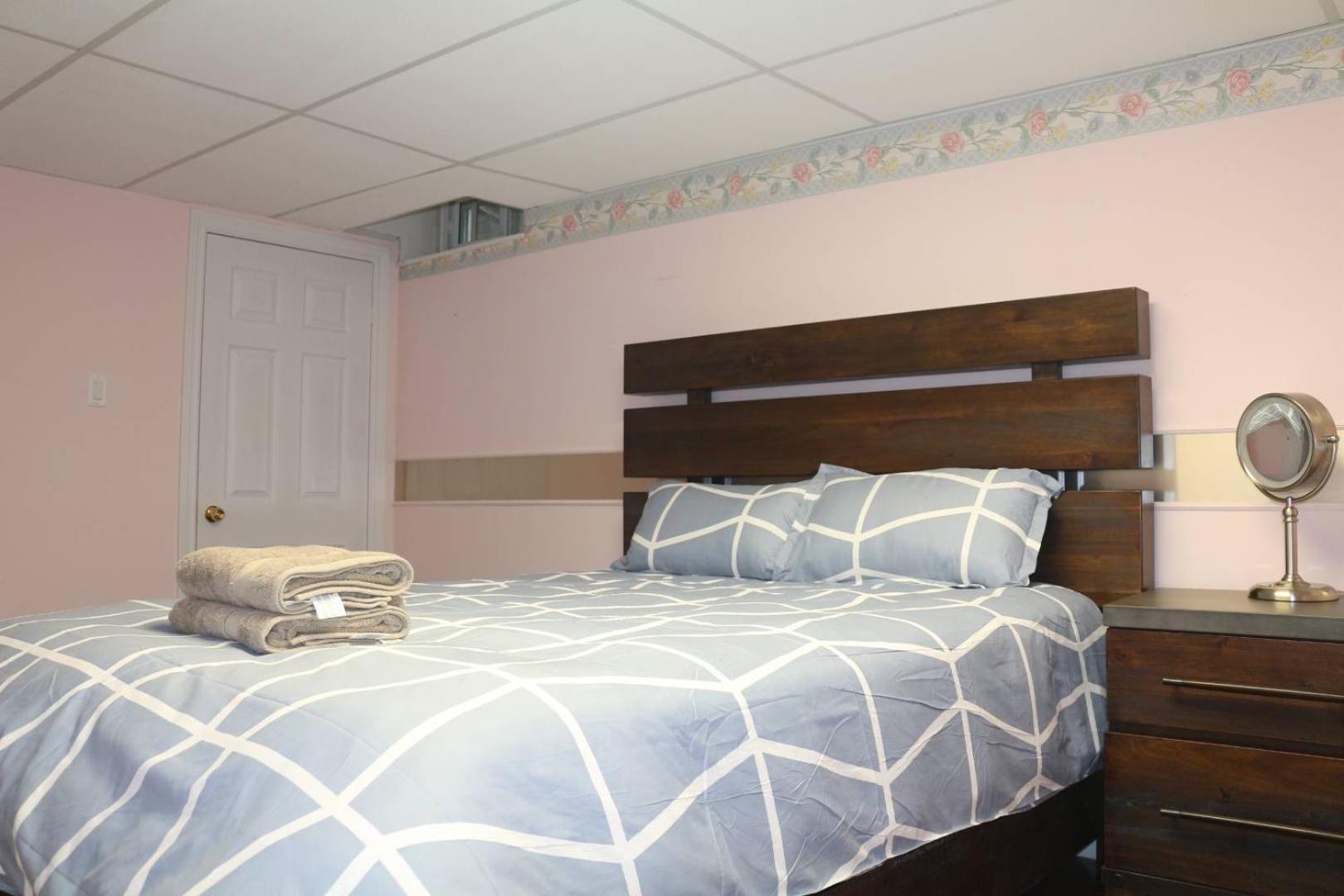Quiet And Comfortable Homestay Oakville Room photo